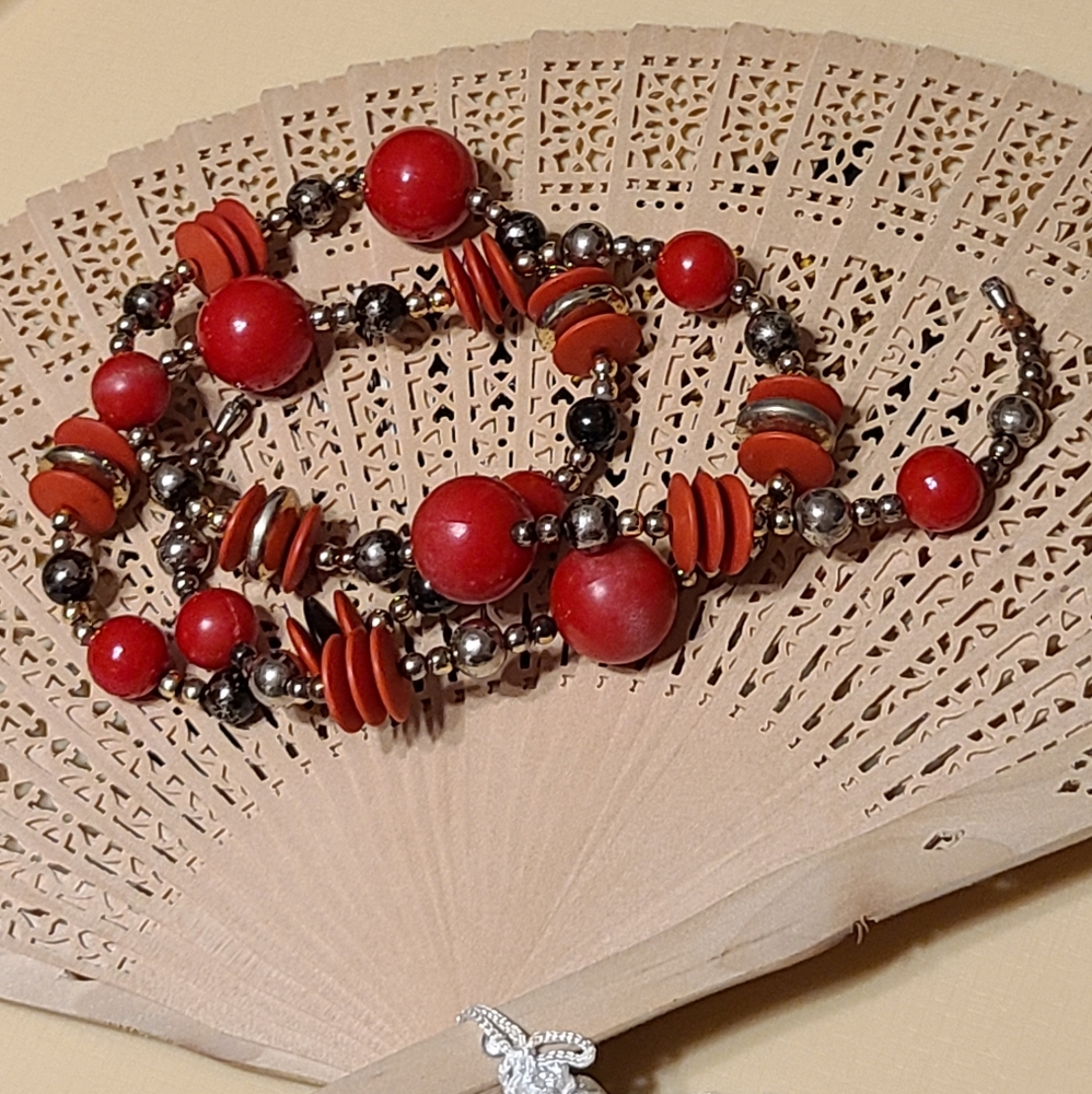 Beaded Necklace - Picture 11 of 17